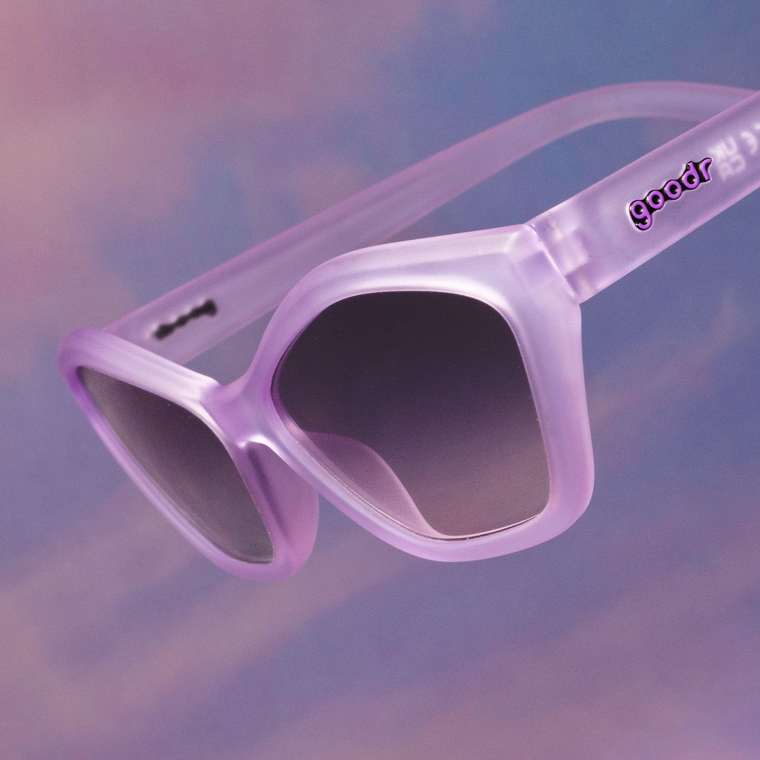 Alternative view of Black Cherry Bombe