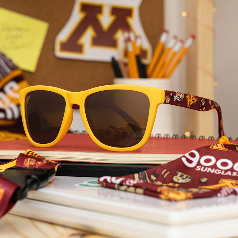 Alternative view of SKI-U-MAH Sunnies